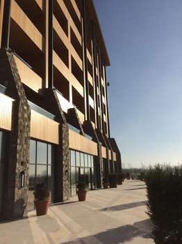 Chenot Palace