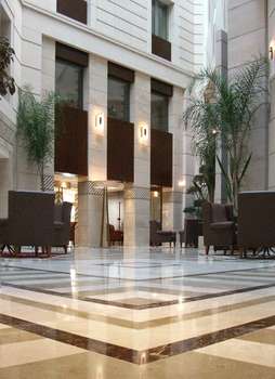 Royal Hotel