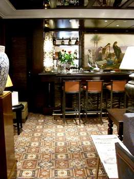 Royal Hotel
